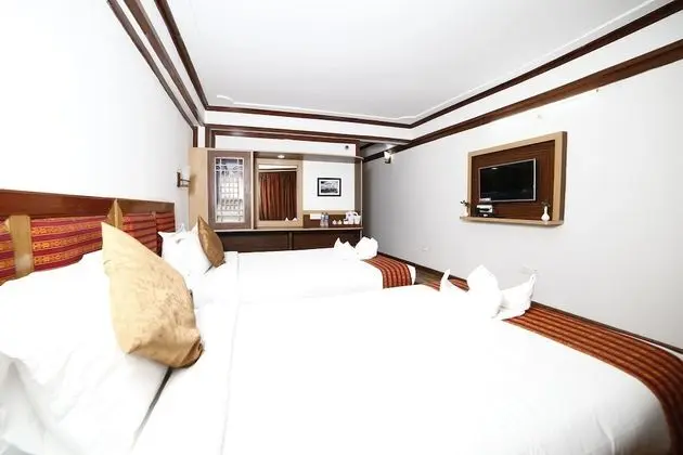 Premium Tek Büyük veya İki Ayrı Yataklı Oda, 1 Çift Kişilik Yatak, Sigara İçilebilir, Tepe Manzaralı