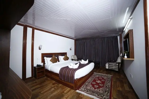 Premium Tek Büyük veya İki Ayrı Yataklı Oda, 1 Çift Kişilik Yatak, Sigara İçilebilir, Tepe Manzaralı