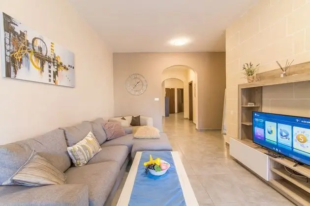 Family Ev, Birden Çok Yatak, Bahçeli (Siku Gozitan house with Pool & hot)