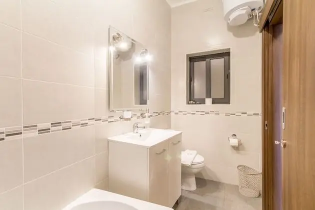 Family Ev, Birden Çok Yatak, Bahçeli (Siku Gozitan house with Pool & hot)