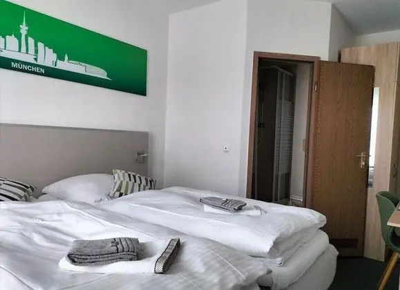 Basic Tek Büyük Yataklı Oda