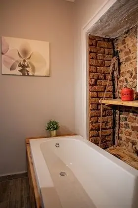 Romantic Tek Büyük Yataklı Oda