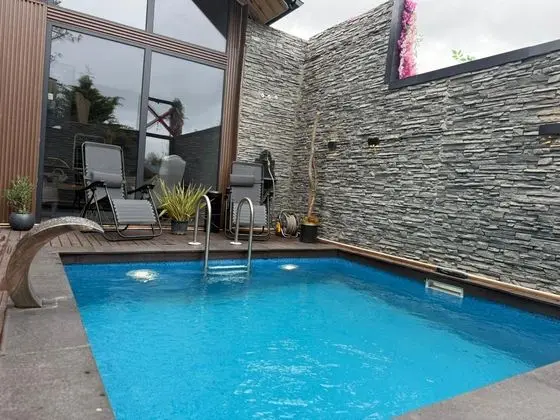 Premium Bungalov Çift Kişilik Havuz manzarası Oda