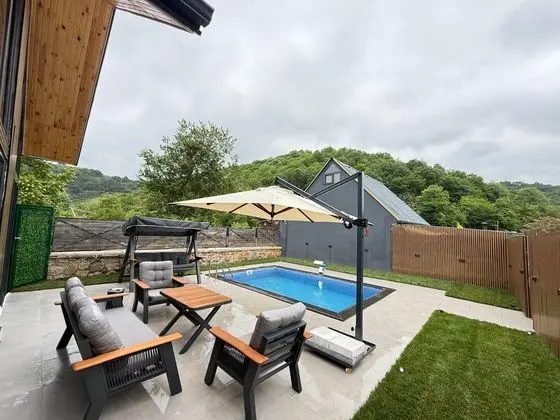 Romantik Bungalov Çift Kişilik Oda Özel Havuzlu