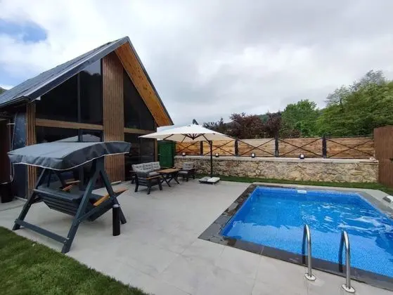 Villa,Bahçe Manzaralı,Özel Havuzlu ve Bahçeli
