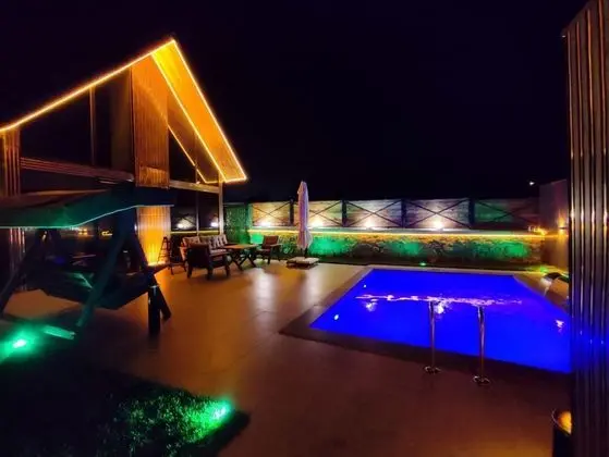 Villa,Bahçe Manzaralı,Özel Havuzlu ve Bahçeli
