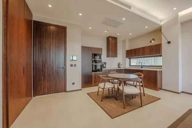 Villa, Özel Havuzlu ve Bahçeli