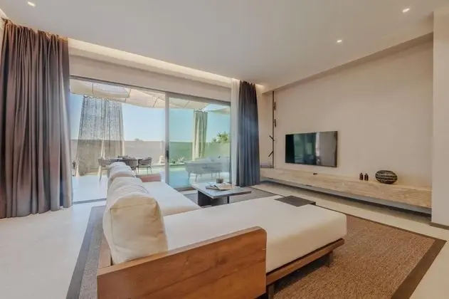 Villa, Özel Havuzlu ve Bahçeli
