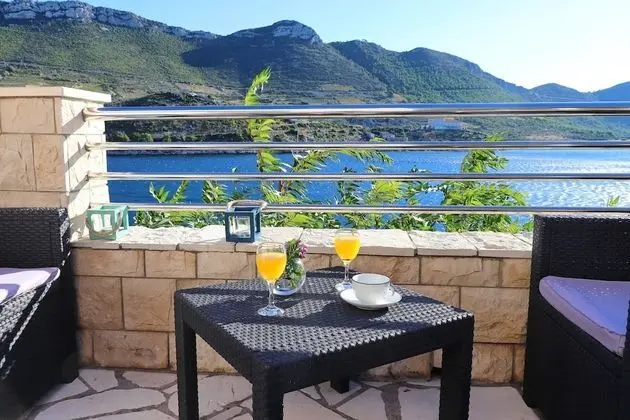 Villa (Two-Bedroom Villa with Private Pool a)