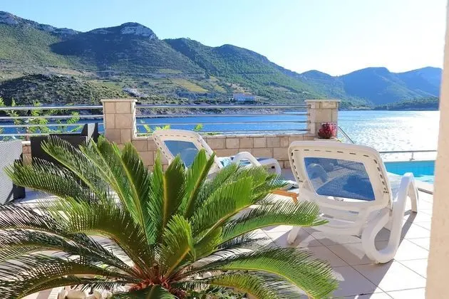 Villa (Two-Bedroom Villa with Private Pool a)