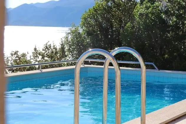 Villa (Two-Bedroom Villa with Private Pool a)