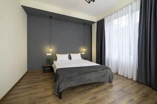 Deluxe Tek Büyük Yataklı Oda