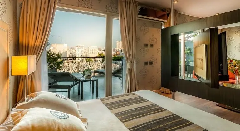 Çatı Katı Süiti (Penthouse)