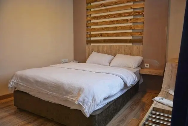 Standart Oda, Şehir Manzaralı