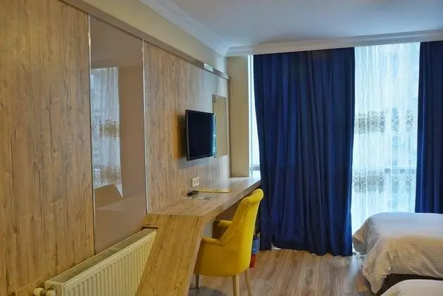 Standart Oda, Şehir Manzaralı