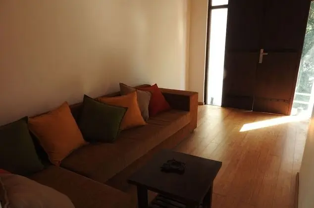 Tek Büyük Yataklı Oda, 1 Yatak Odası, Küçük Mutfak, Dağ Manzaralı