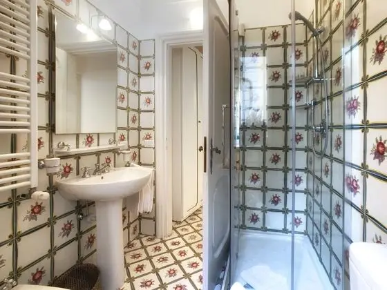 Comfort Tek Büyük Yataklı Oda (Paola)