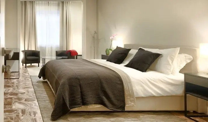 Family Oda, Şehir Manzaralı (sh3)