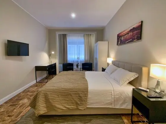 Family Oda, Şehir Manzaralı (sh3)