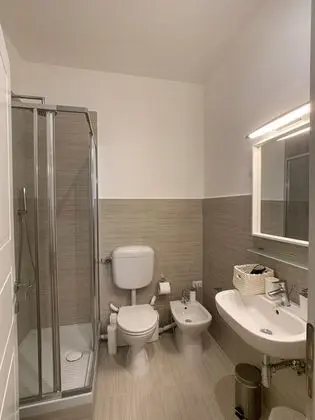 Family Oda, Şehir Manzaralı (sh3)