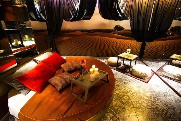 Deluxe Tek Büyük Yataklı Oda (with Spa Tub)