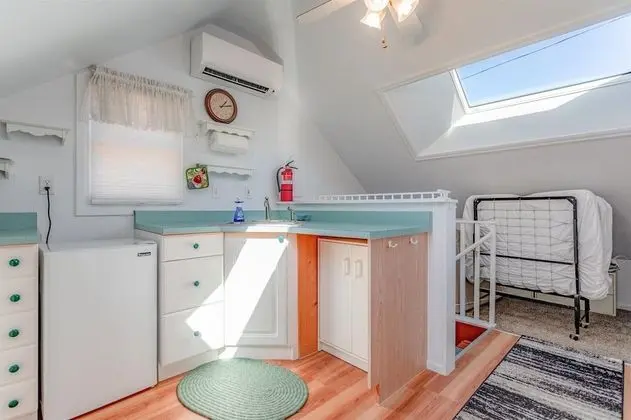 Carriage House Suite