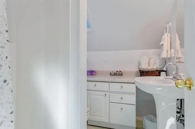 Carriage House Suite
