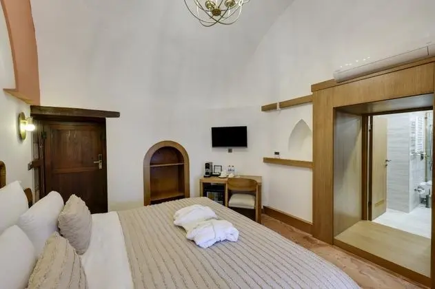Superior Double Room, Avlu Manzaralı, 1. Kat