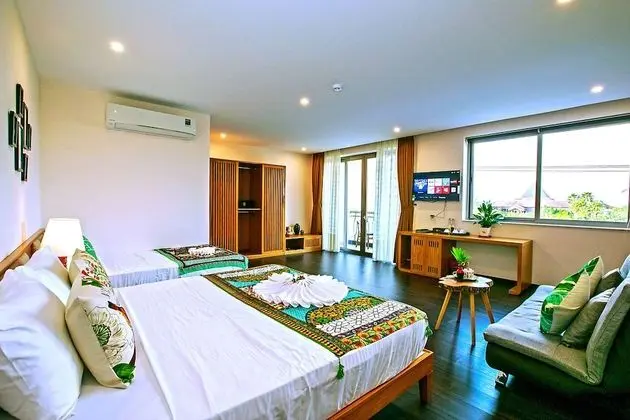 Deluxe Üç Kişilik Oda, Balkon