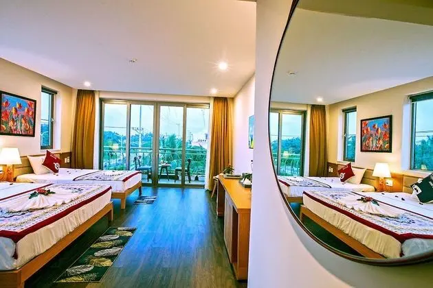 Deluxe Üç Kişilik Oda, Balkon