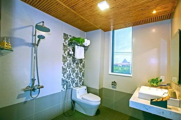 Deluxe Üç Kişilik Oda, Balkon