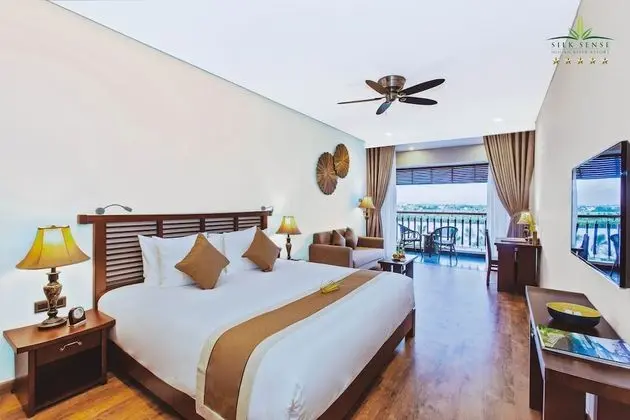 Deluxe Tek Büyük Yataklı Oda, Nehir Manzaralı