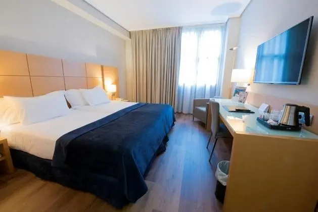 Standard Tek Büyük Yataklı Oda (extra bed for a child)