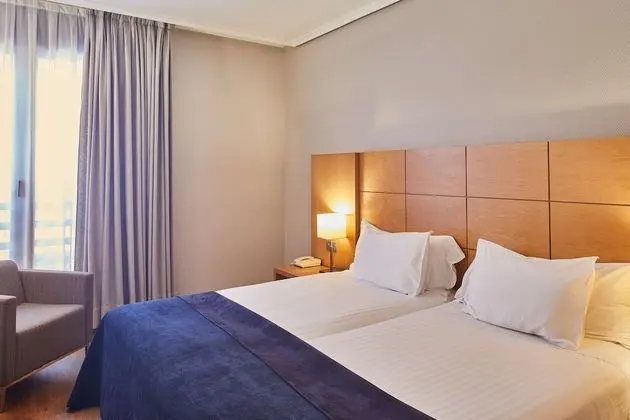 Standard Tek Büyük Yataklı Oda (extra bed for a child)