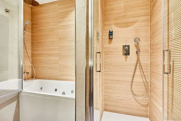 Deluxe Büyük Yataklı Tek Kişilik Oda