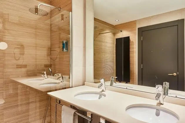 Standard Oda (Deluxe)