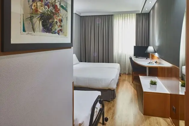 Comfort Tek Büyük Yataklı Oda (With extra bed)