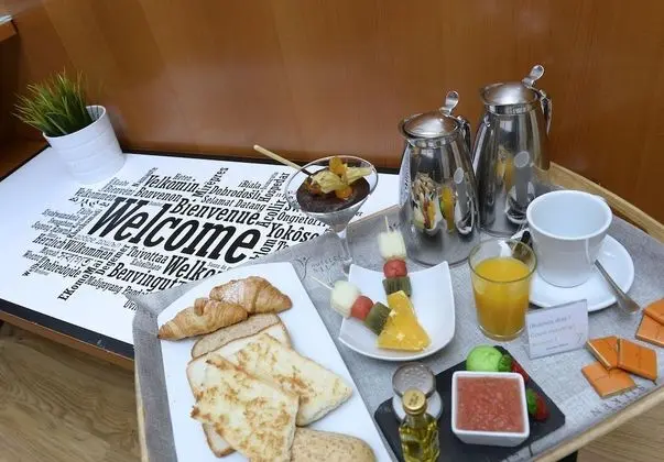 Comfort Tek Büyük Yataklı Oda (With extra bed)