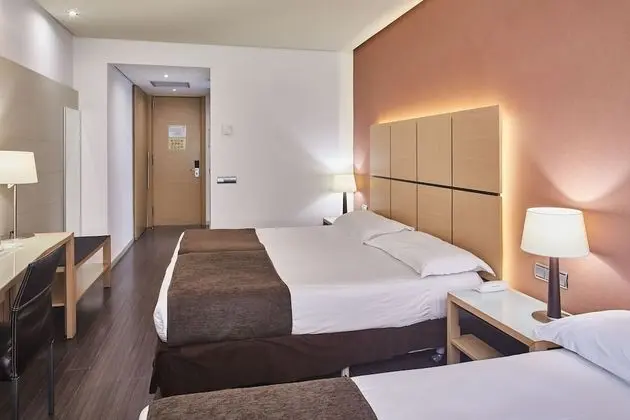 Üç Kişilik Oda (2 Adults + 1 Child)