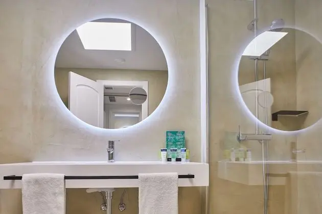 Deluxe Tek Büyük Yataklı Oda, Deniz Manzaralı