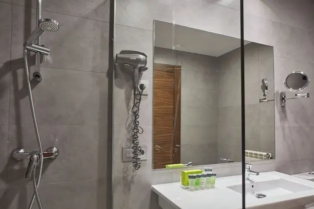 Deluxe Büyük Yataklı Tek Kişilik Oda