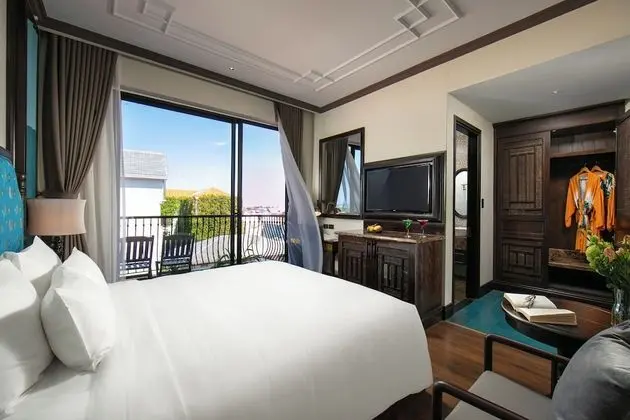 Honeymoon Oda, Şehir Manzaralı