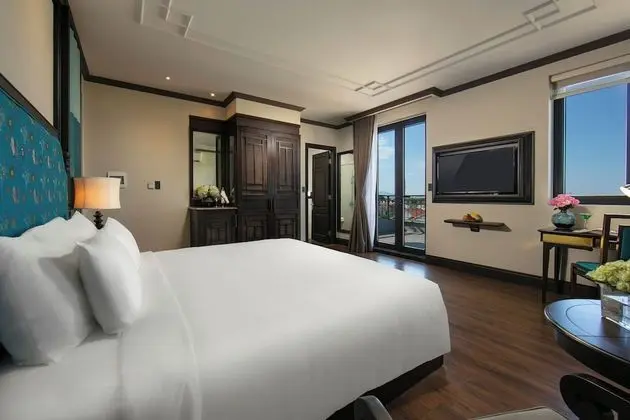 Honeymoon Oda, Şehir Manzaralı