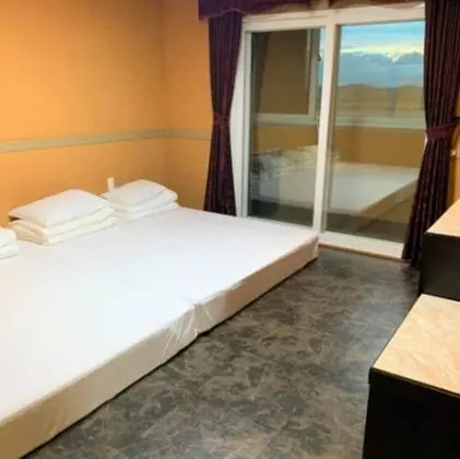 Family Oda (4 people)