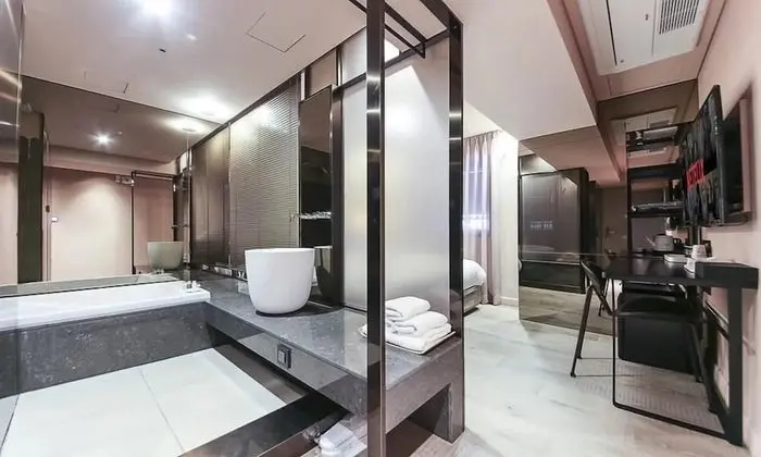 Deluxe Oda, Sigara İçilmez