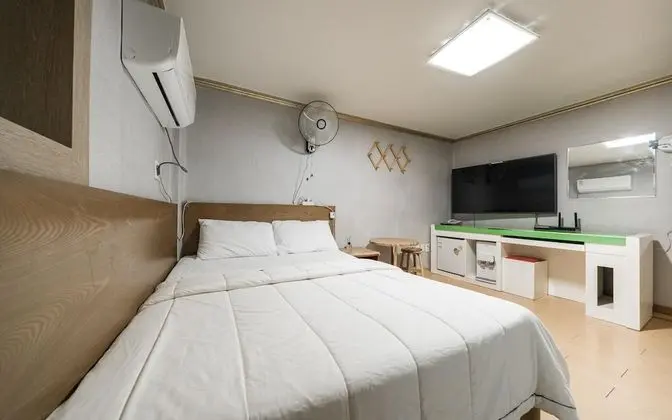 Oda (Semi-suite room (no parking))