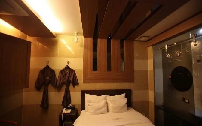 Oda (Standard room)