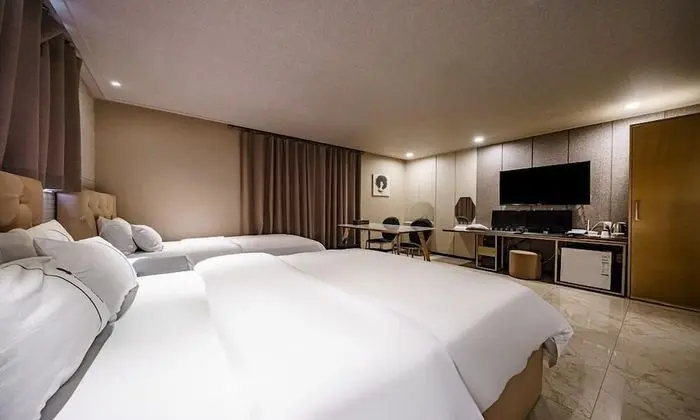 Suite Twin Room