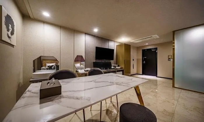 Suite Twin Room