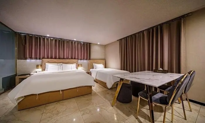 Suite Twin Room